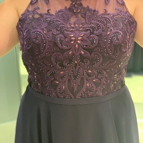 Purple illusion gown with sweetheart neckline - Picture 8 of 10